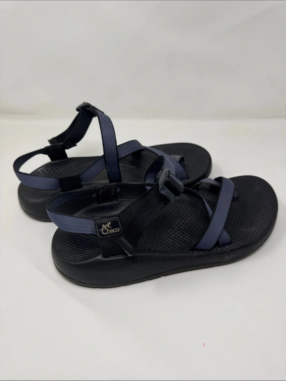 Chaco Mens 10 Navy Blue, Black Strappy Outdoor Sandals Hiking water shoes